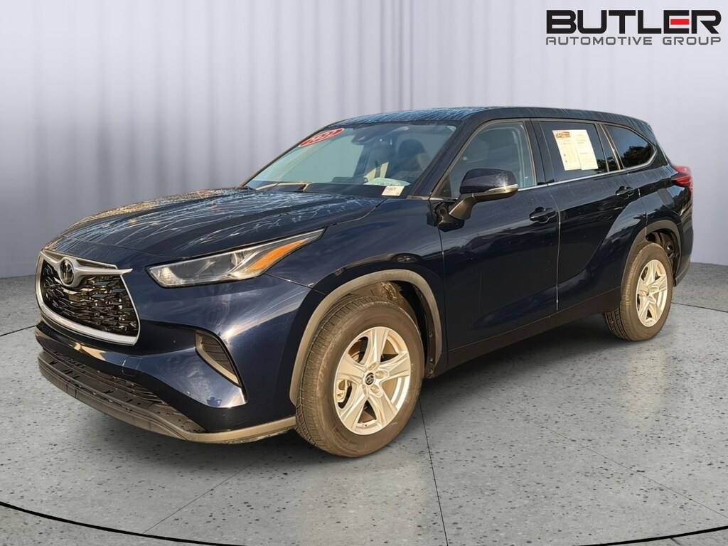 Used 2022 Toyota Highlander L SUV