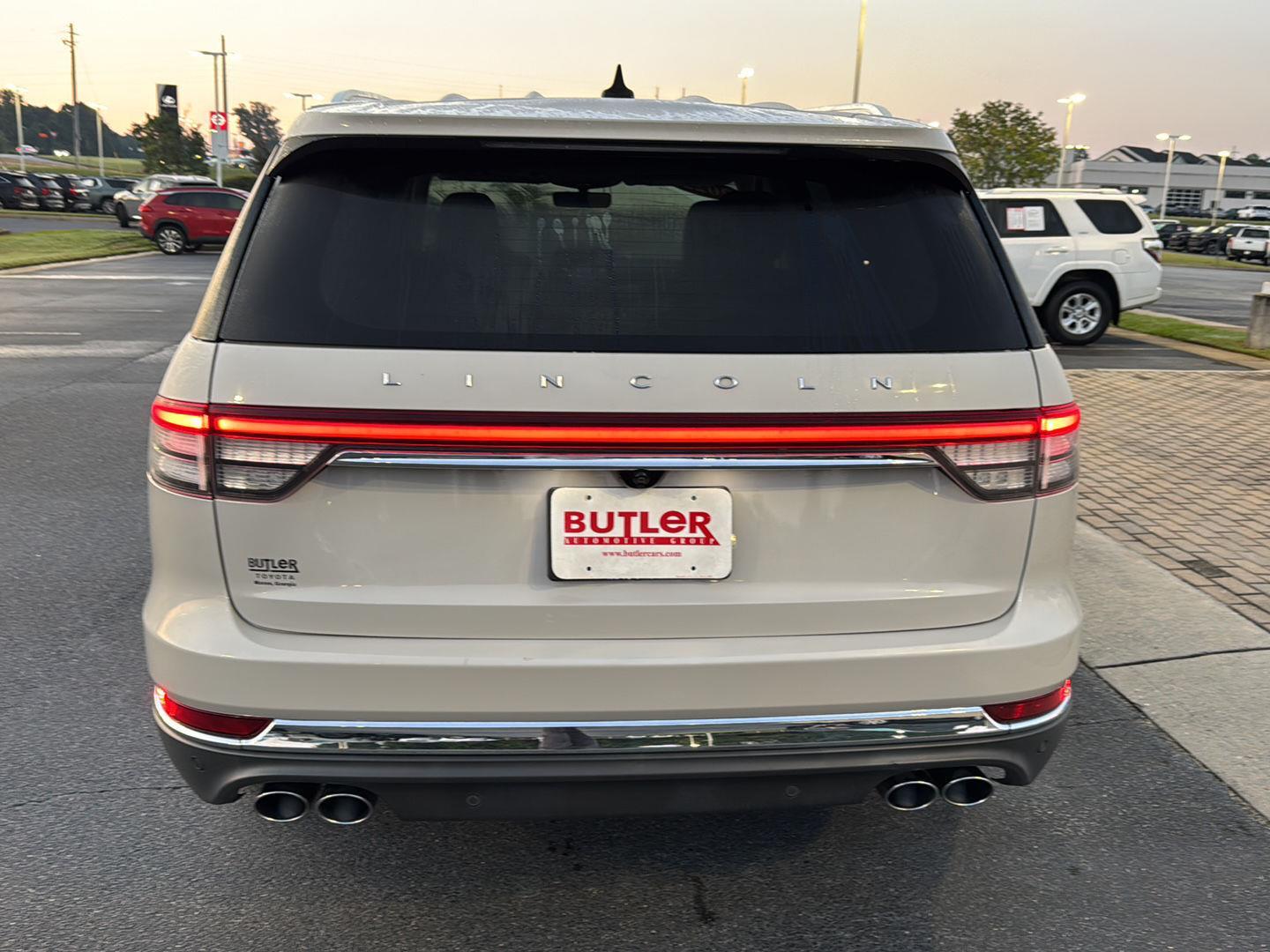 2022 Lincoln Aviator Reserve photo 4