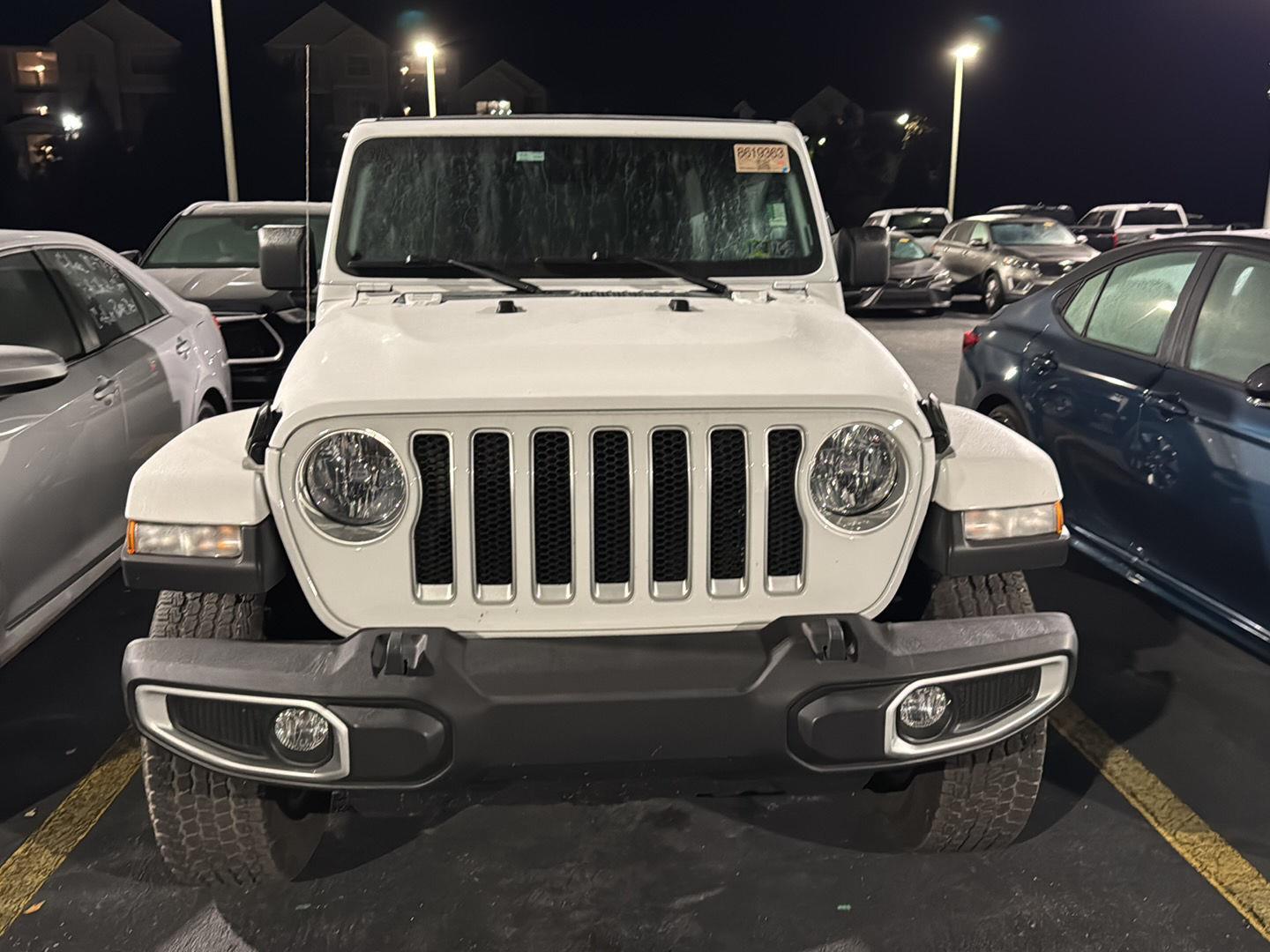 2022 Jeep Wrangler Unlimited Sahara photo 3