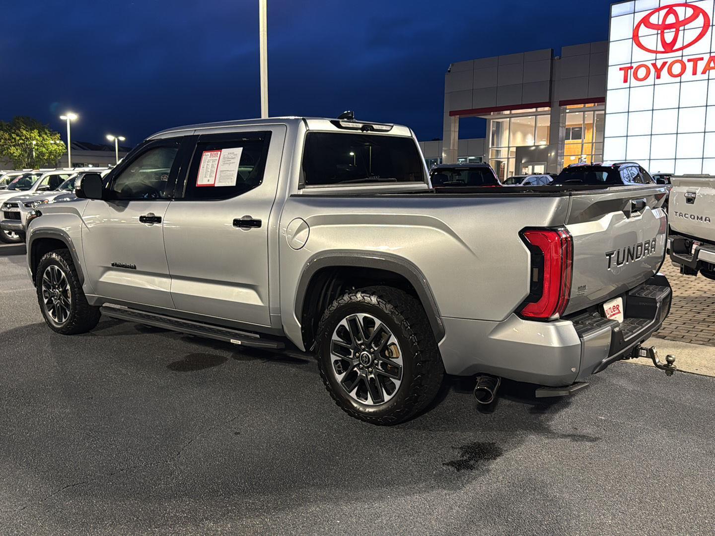 2023 Toyota Tundra Limited CrewMax photo 3