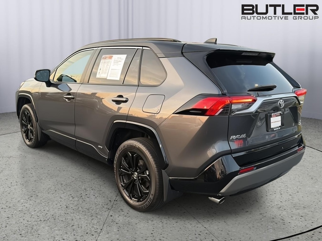Used 2025 Toyota RAV4 Hybrid XSE SUV