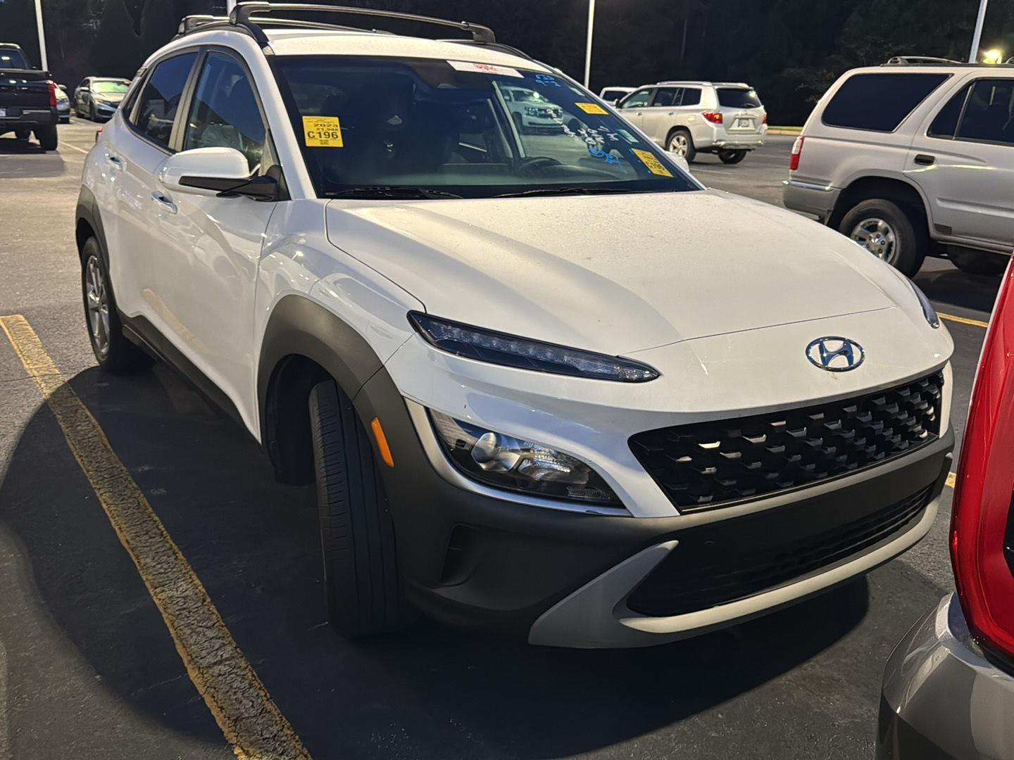 2023 Hyundai Kona SEL photo 2