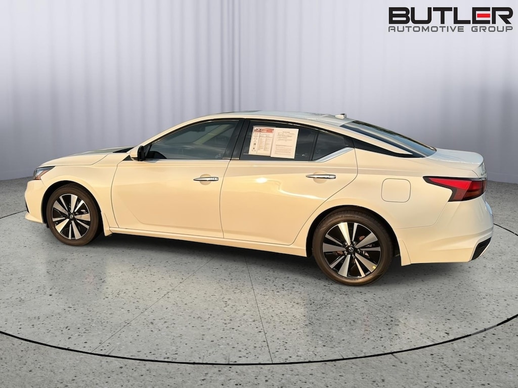 Used 2021 Nissan Altima 2.5 SL Sedan