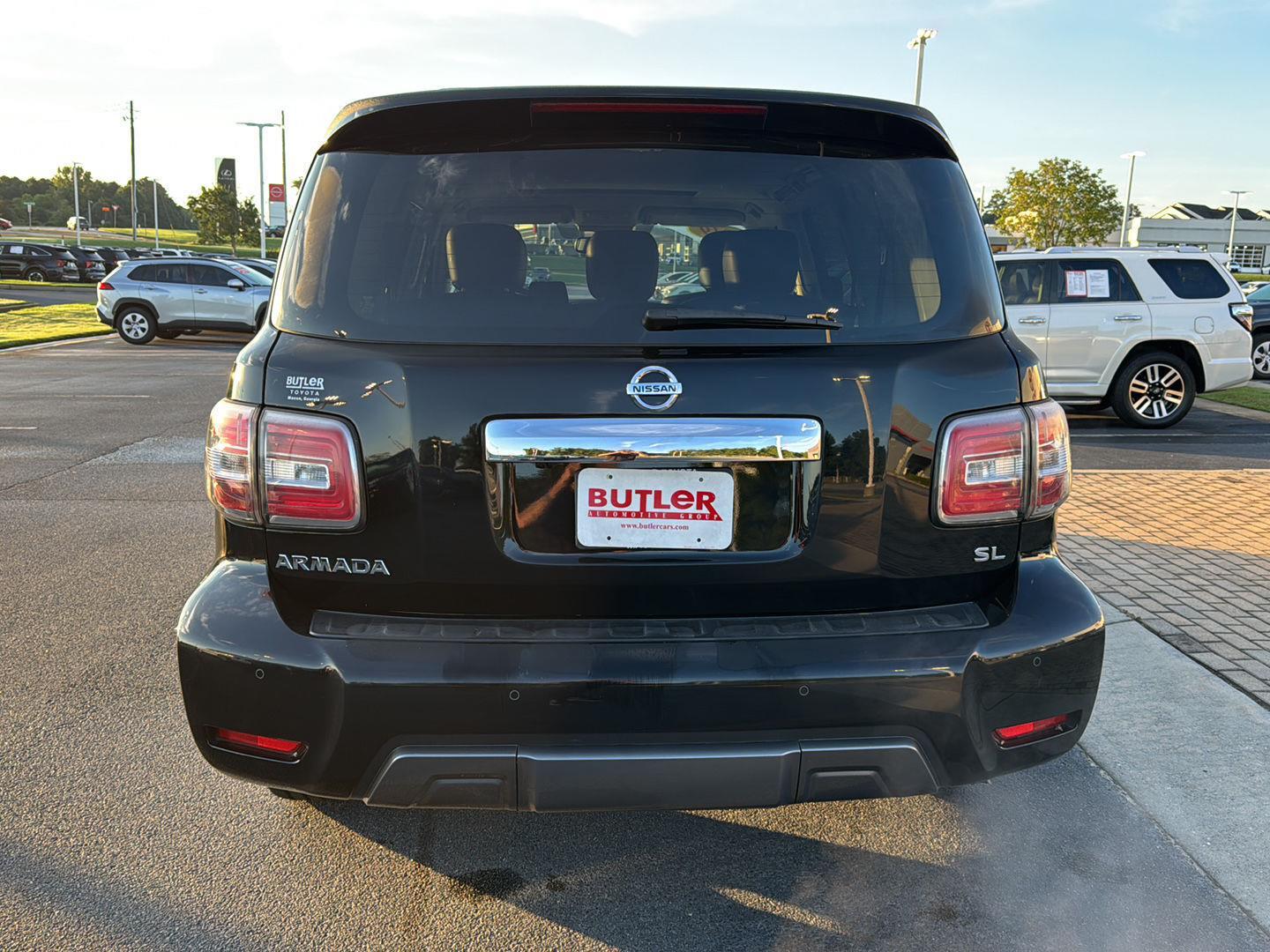 2019 Nissan Armada SL photo 3