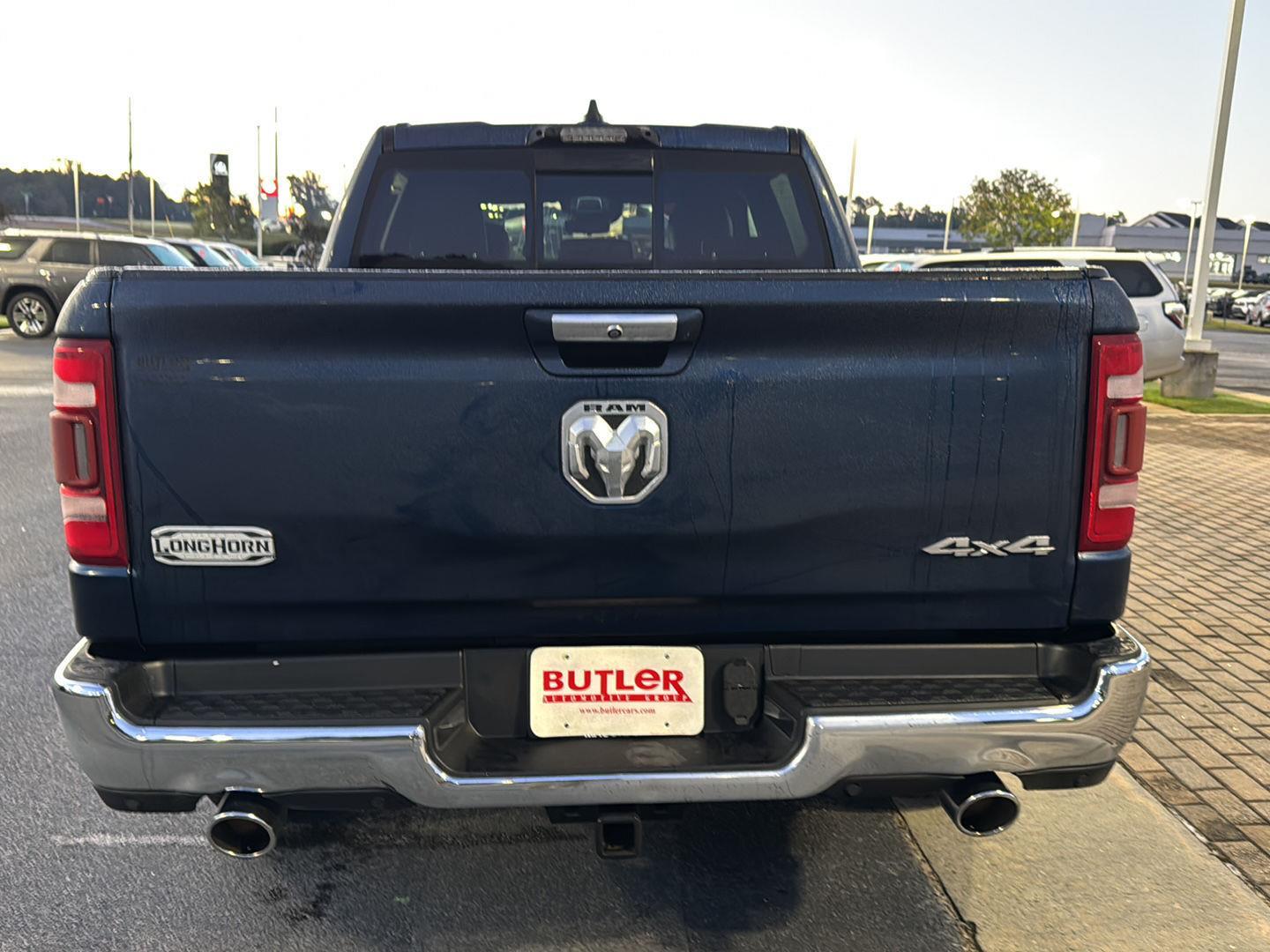 2022 Ram 1500 Longhorn photo 3