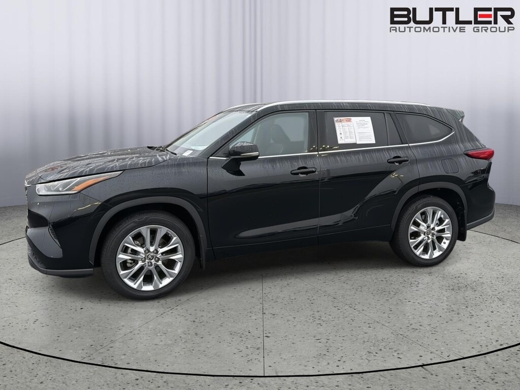 Used 2023 Toyota Highlander Limited SUV
