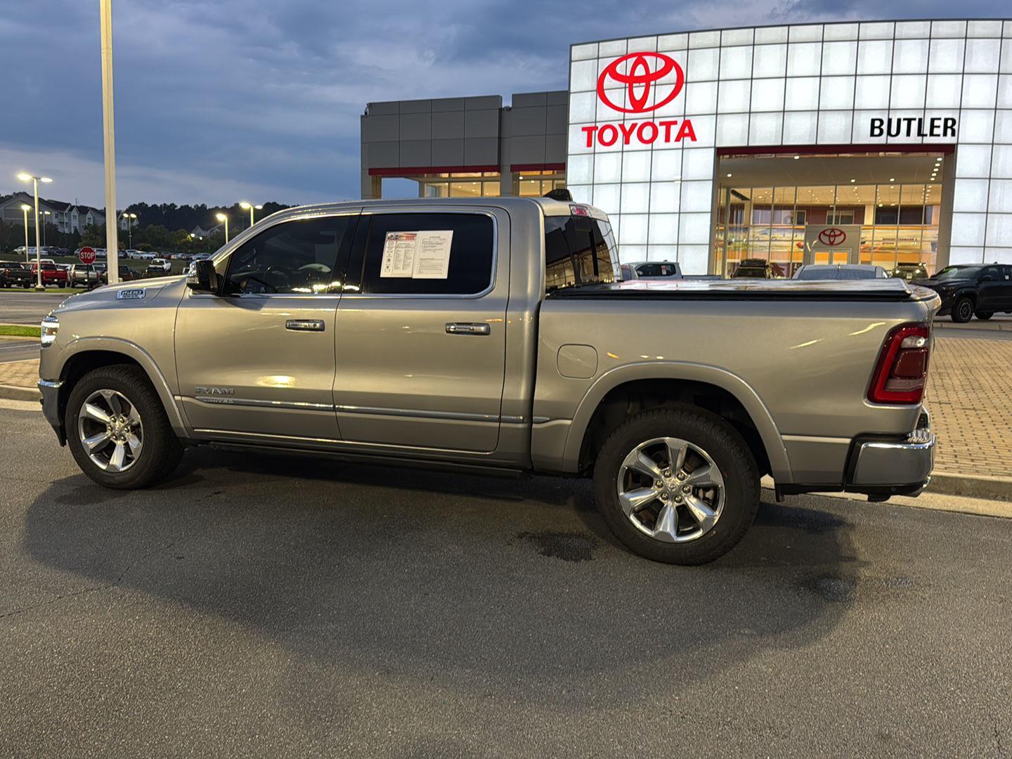 2019 Ram 1500 Limited photo 3