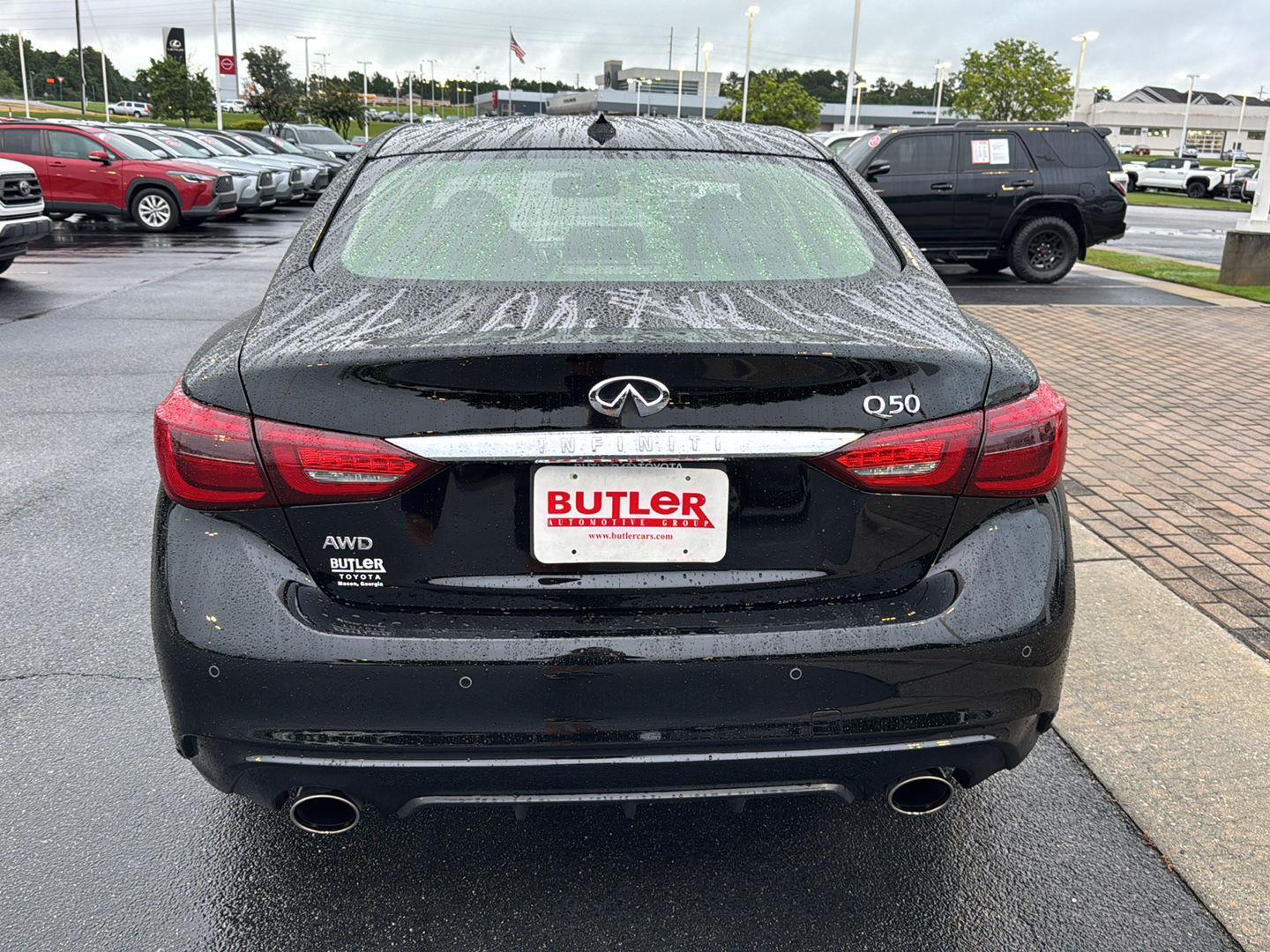 2023 Infiniti Q50 LUXE photo 3