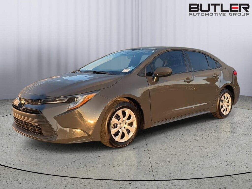 Used 2025 Toyota Corolla LE Sedan