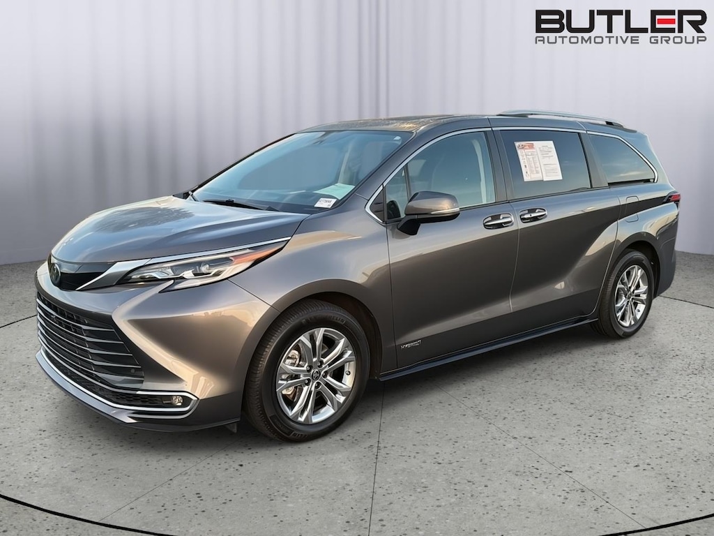 Used 2021 Toyota Sienna Platinum 7-Passenger Van