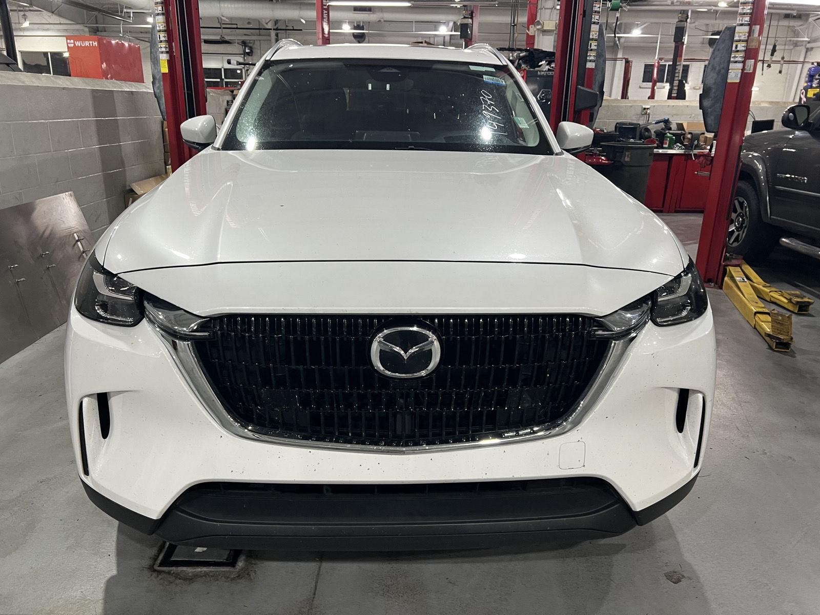 2024 Mazda CX-90 3.3 Turbo Preferred Plus photo 3