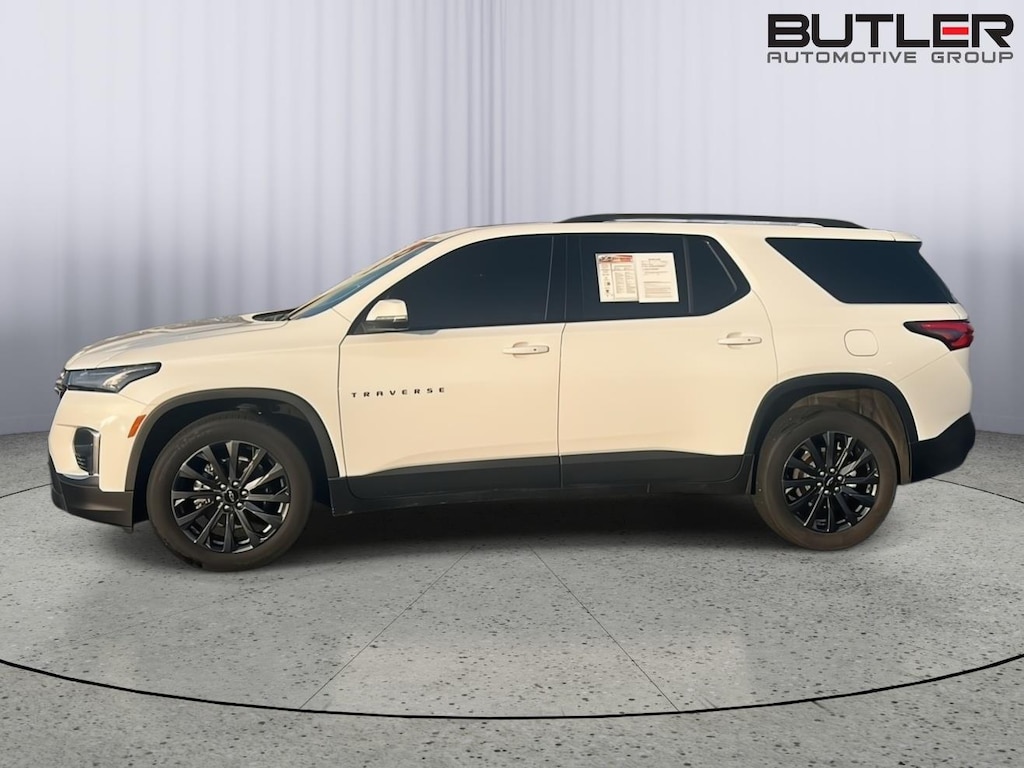 Used 2023 Chevrolet Traverse RS SUV