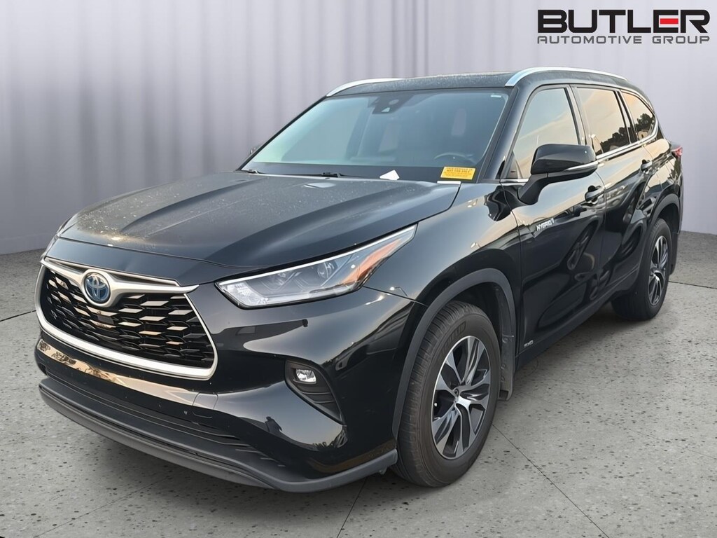 Used 2021 Toyota Highlander Hybrid XLE SUV