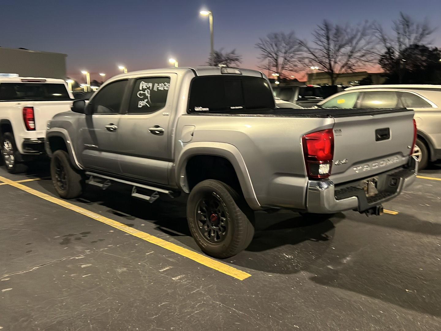 2019 Toyota Tacoma SR5 V6 photo 4