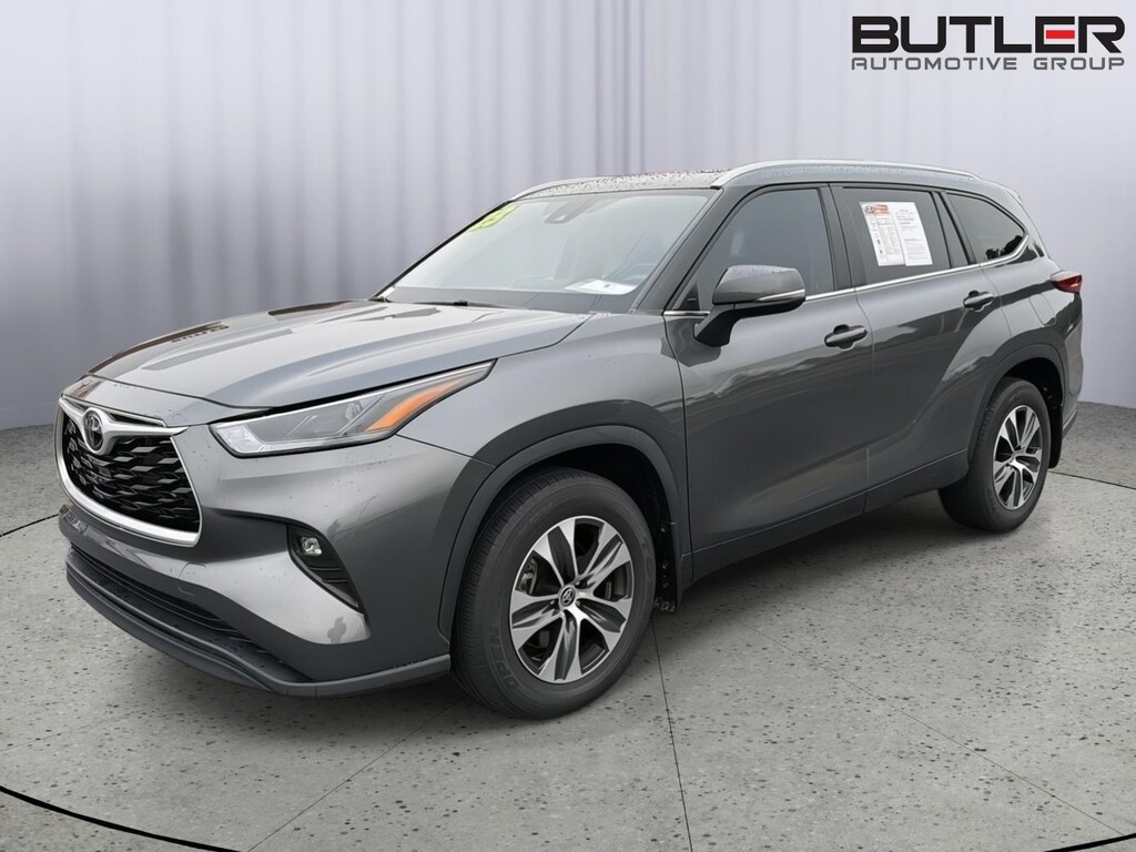 Used 2023 Toyota Highlander XLE SUV