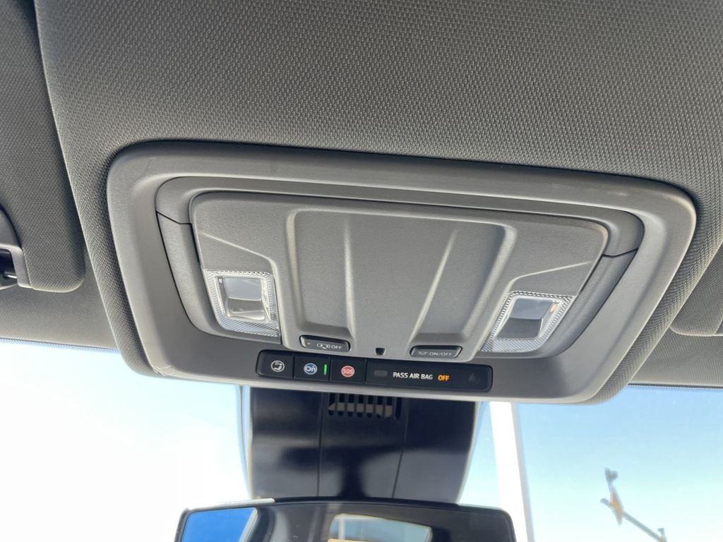 2025 Chevrolet Silverado 1500 Custom - Photo 24