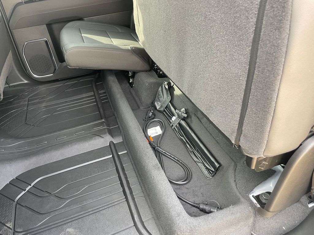 2026 Chevrolet Silverado 1500 LT - Photo 9