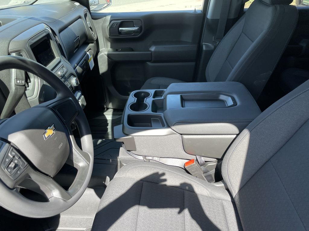 2025 Chevrolet Silverado 1500 Custom - Photo 15