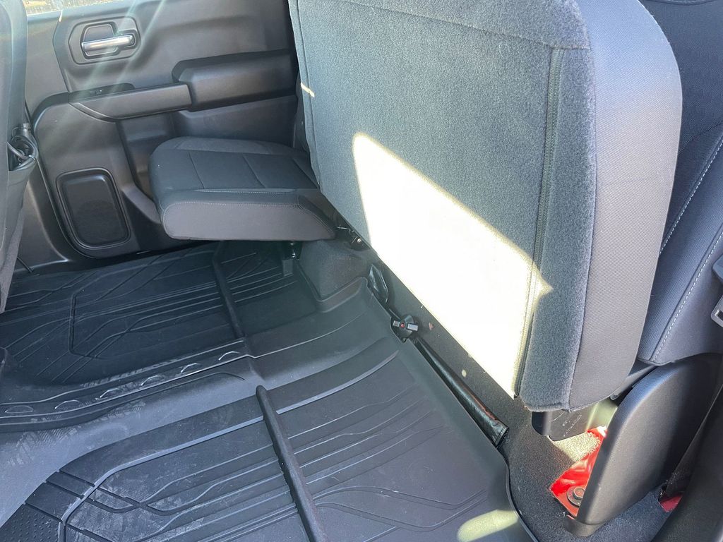 2024 Chevrolet Silverado 1500 Custom - Photo 9