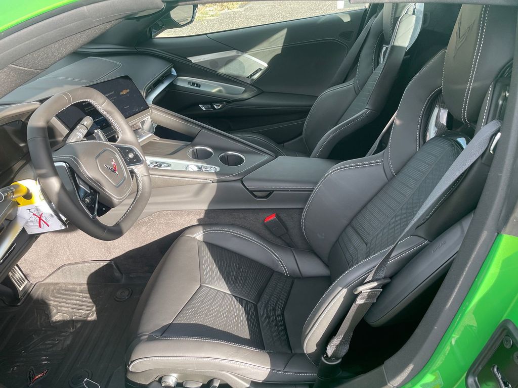 2026 Chevrolet Corvette 2LT - Photo 10