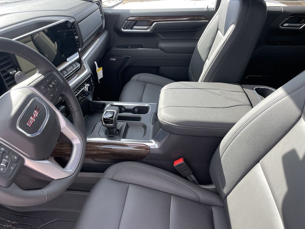 2025 GMC Sierra 1500 Elevation - Photo 15