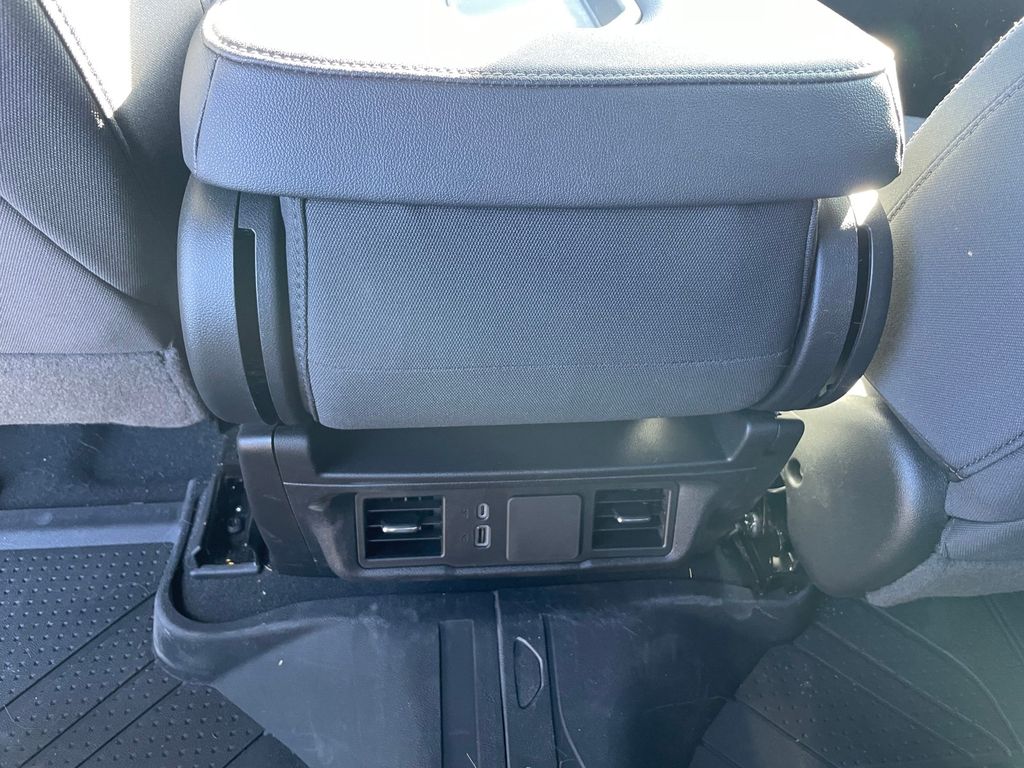 2024 Chevrolet Silverado 1500 Custom - Photo 13