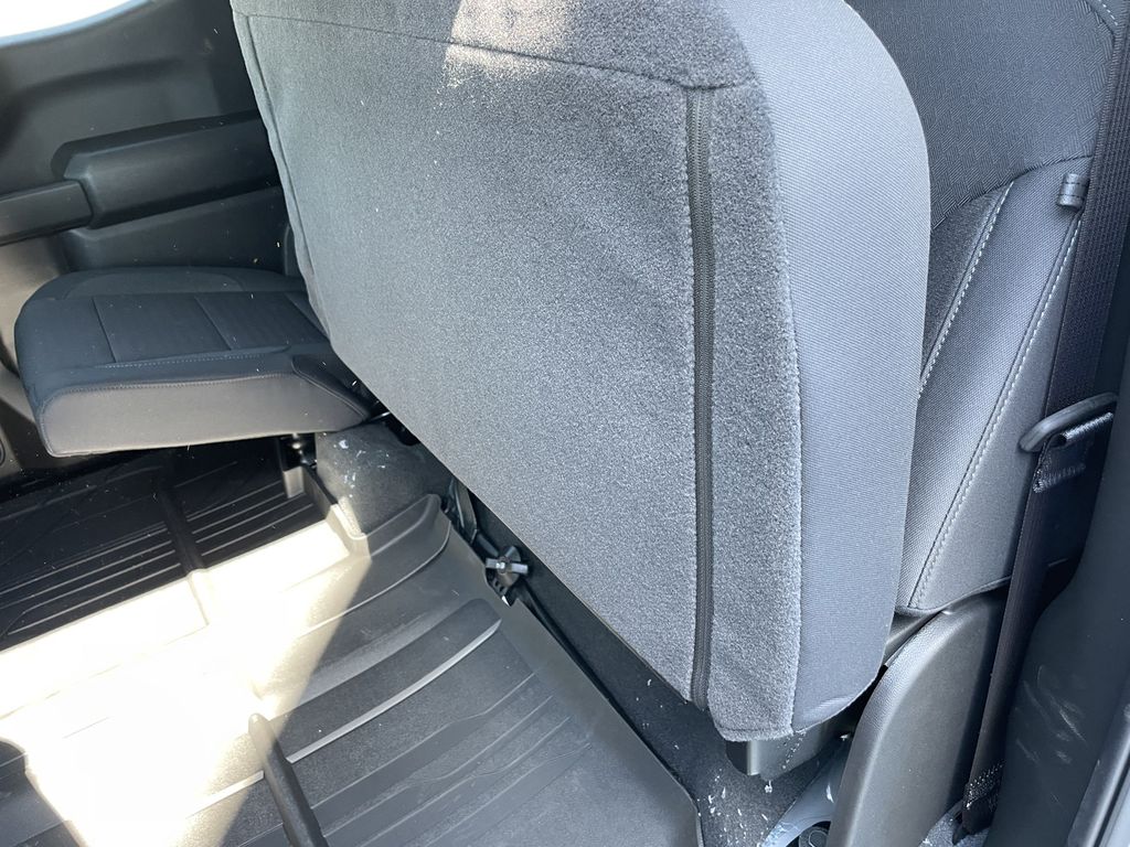 2025 Chevrolet Silverado 1500 Custom - Photo 9