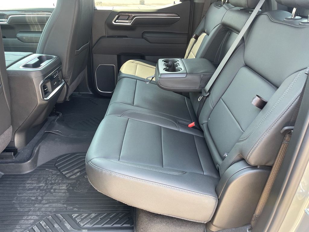 2026 Chevrolet Silverado 1500 LTZ - Photo 8
