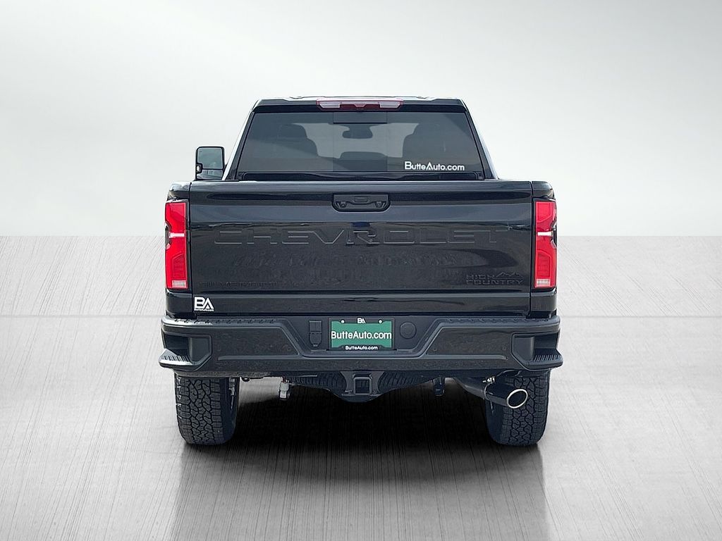 2025 Chevrolet Silverado 2500HD High Country photo 4