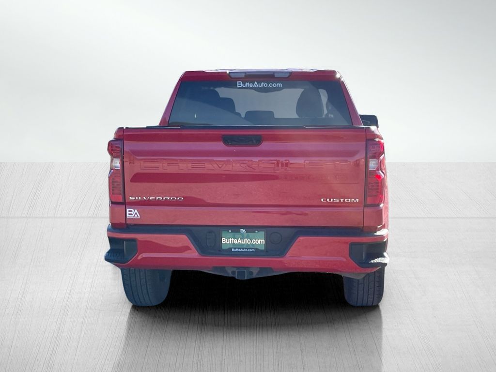 2024 Chevrolet Silverado 1500 Custom photo 4