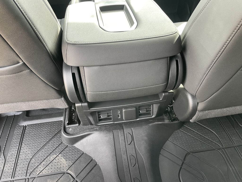 2026 Chevrolet Silverado 1500 LT - Photo 14