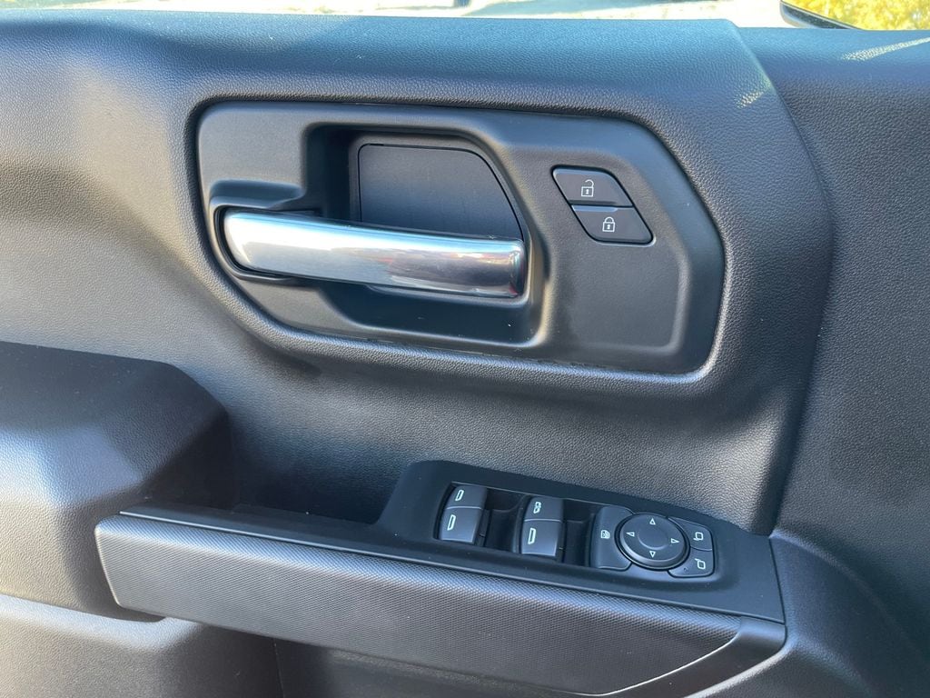 2024 Chevrolet Silverado 1500 Custom - Photo 16