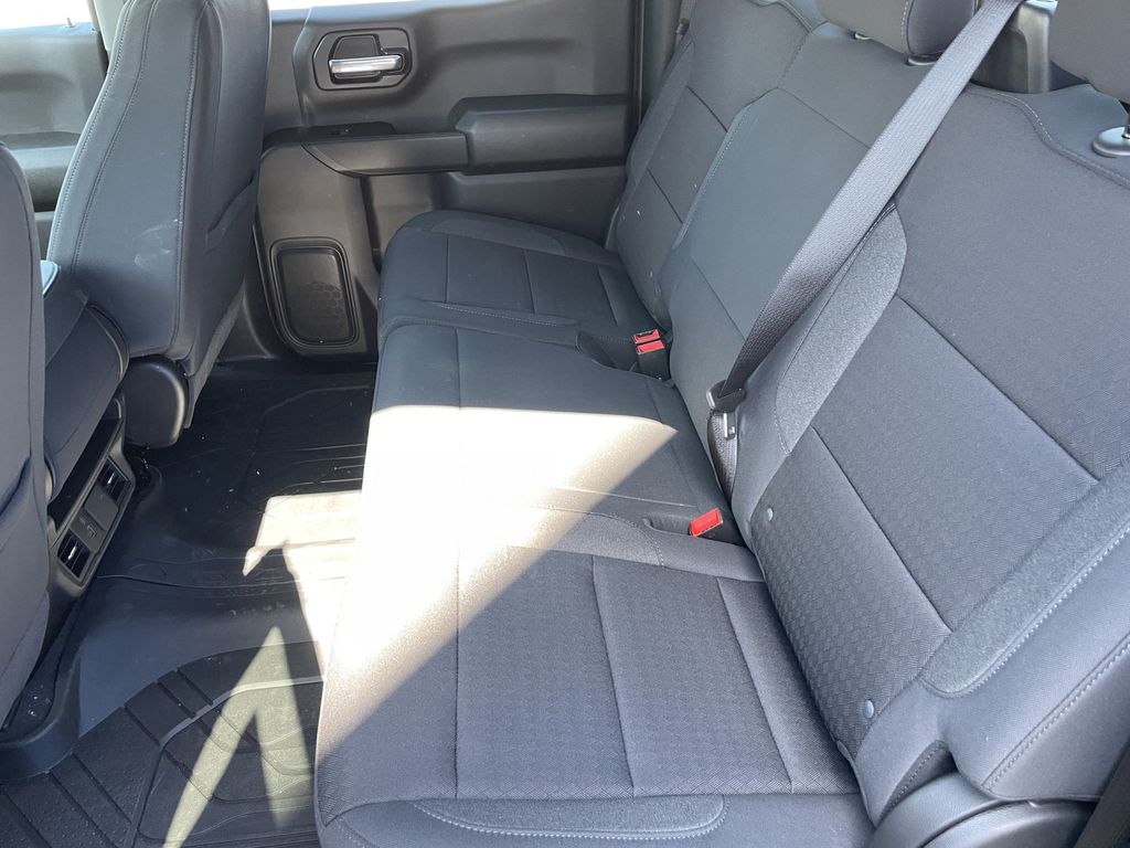 2025 Chevrolet Silverado 1500 Custom - Photo 10