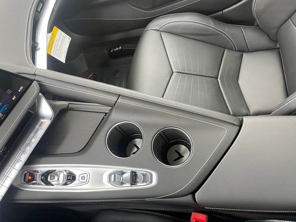 2026 Chevrolet Corvette 2LT - Photo 18