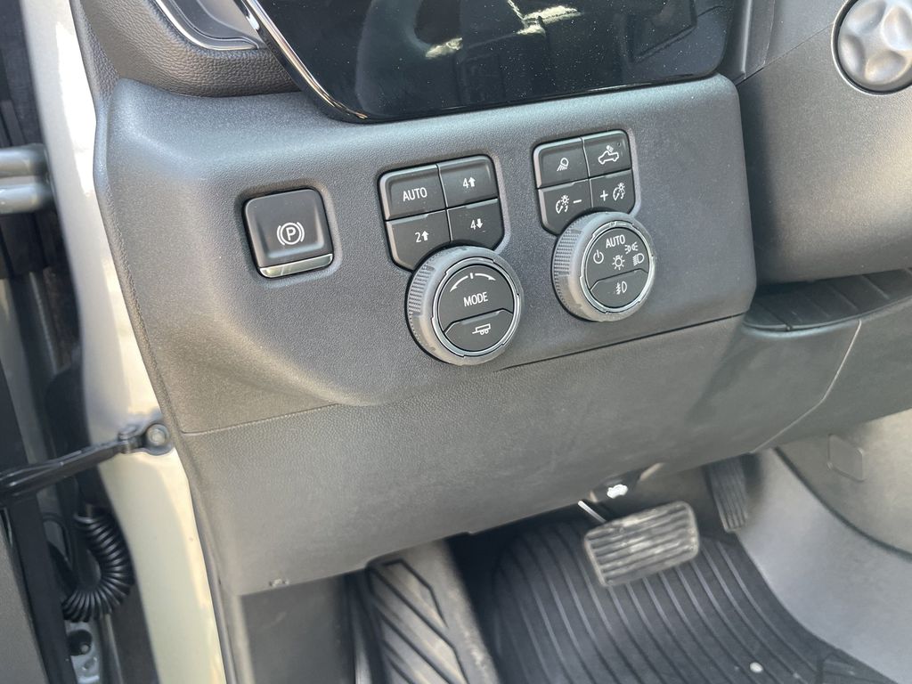 2026 Chevrolet Silverado 1500 LTZ - Photo 17