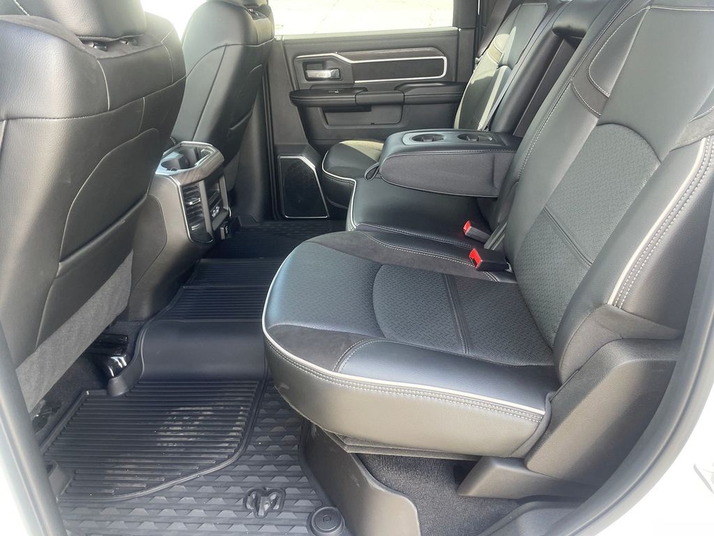 2025 RAM 2500 Laramie - Photo 10