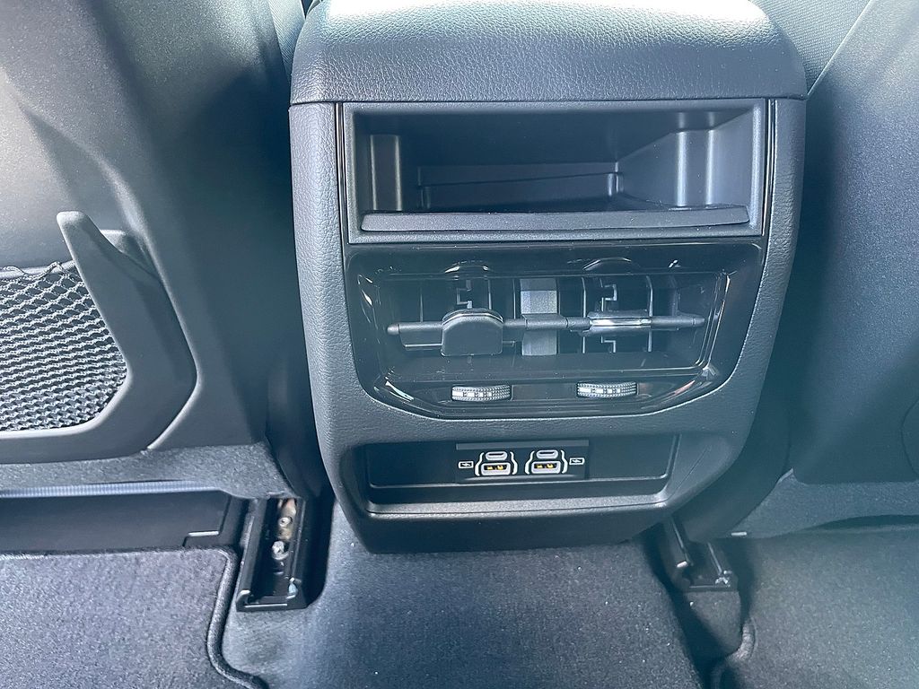 2025 Jeep Grand Cherokee Laredo - Photo 13
