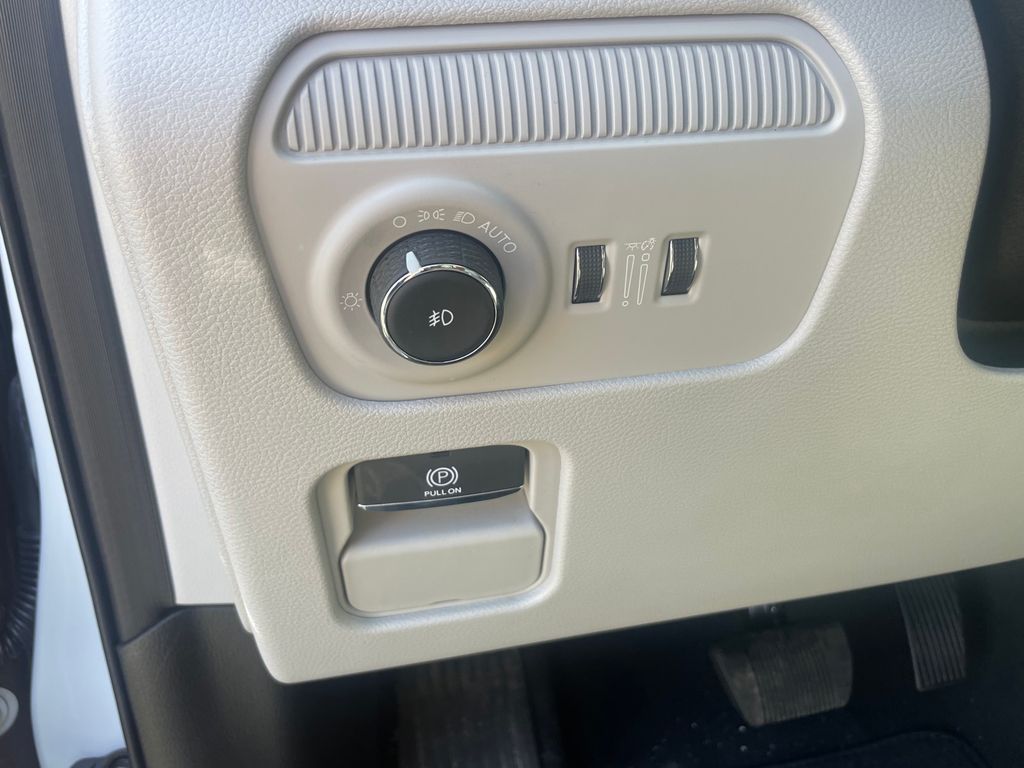 2025 Jeep Wagoneer L Series I - Photo 20