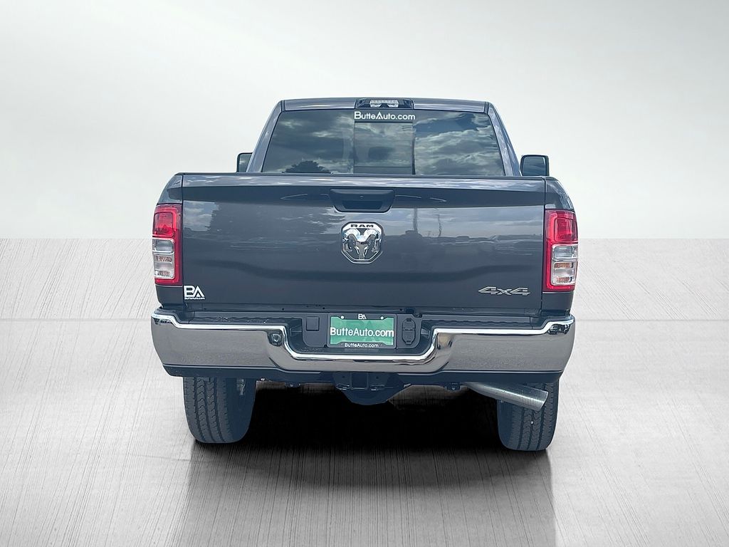 2024 Ram 2500 Tradesman photo 4