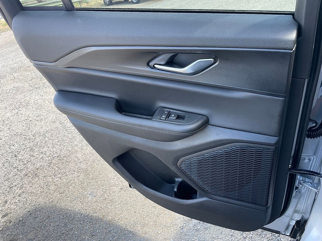 2025 Jeep Grand Cherokee Laredo - Photo 14