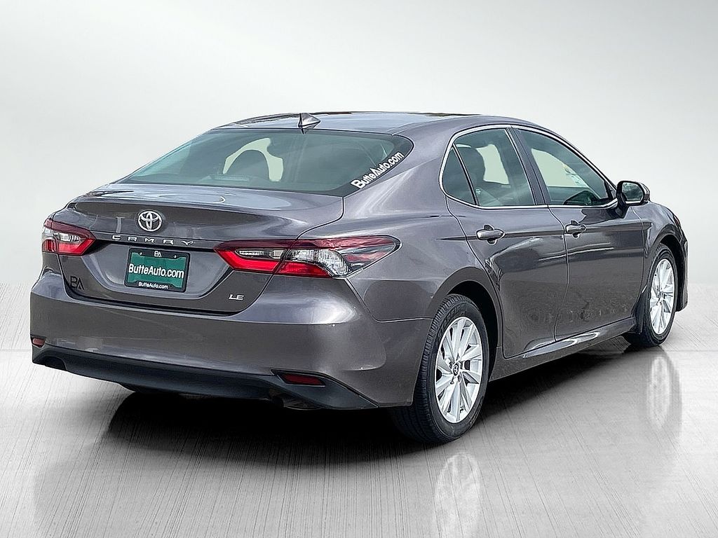 2024 Toyota Camry LE photo 3