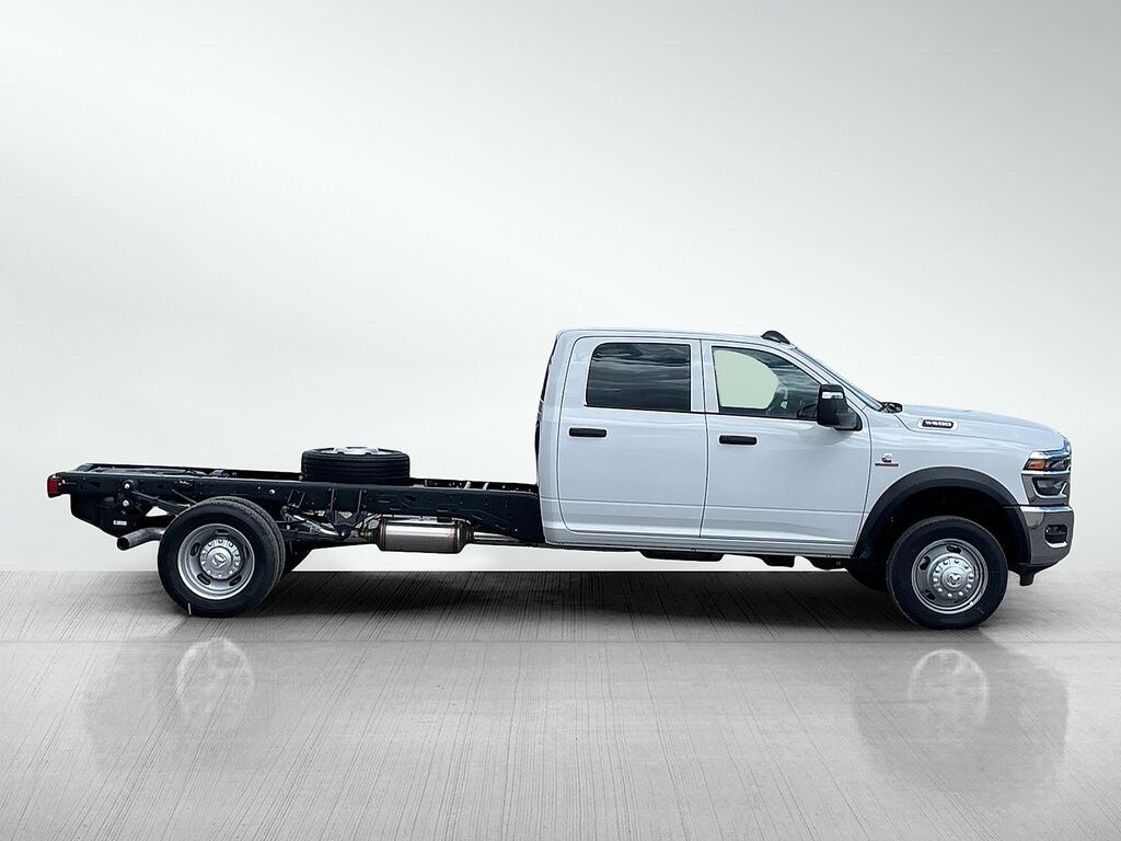 New 2025 Ram 5500 Chassis Cab 5500 TRADESMAN CHASSIS CREW CAB 4X4 84' CA Pickup