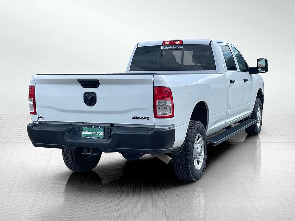 2023 Ram 2500 Tradesman photo 3