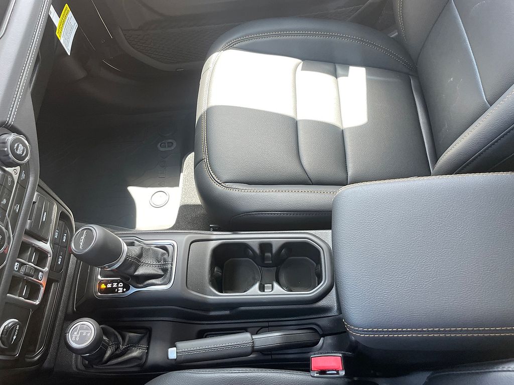 2025 Jeep Gladiator High Tide - Photo 23