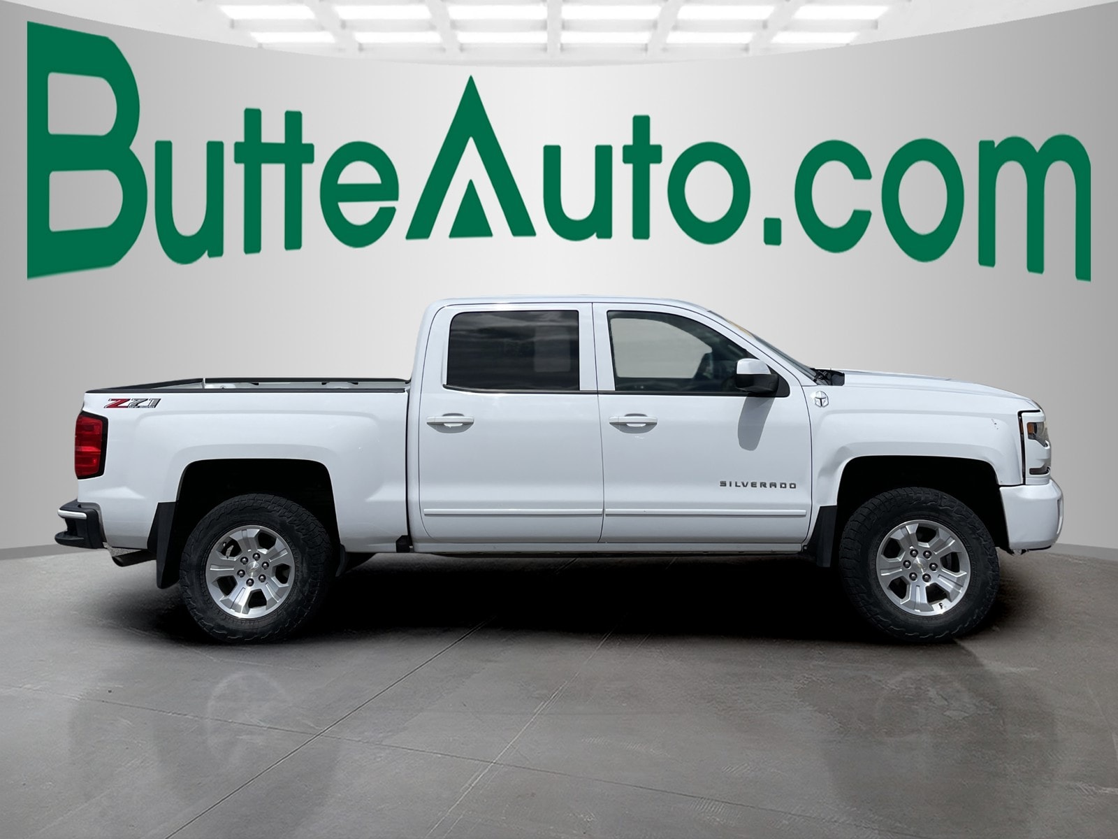 Used 2018 Chevrolet Silverado 1500 LT Z71 with VIN 3GCUKREC4JG595645 for sale in Butte, MT