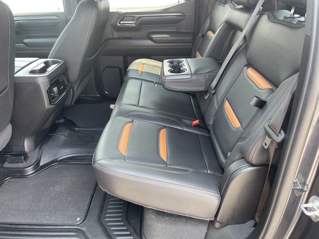 2024 GMC Sierra 1500 AT4 - Photo 11