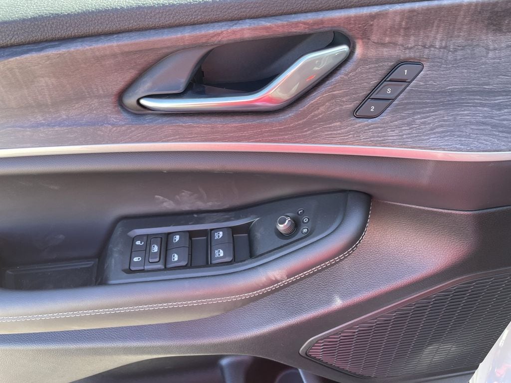 2025 Jeep Grand Cherokee L Limited - Photo 17