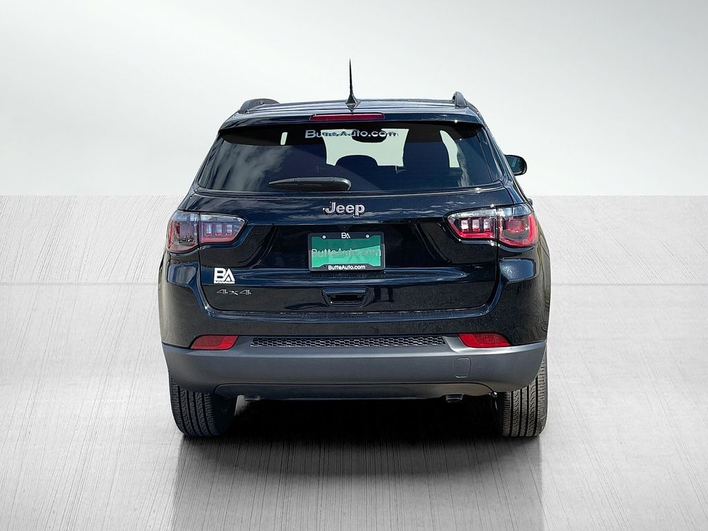 2025 Jeep Compass Latitude Altitude Special Edition photo 4