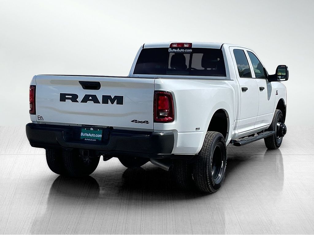 2025 Ram 3500 Tradesman photo 3