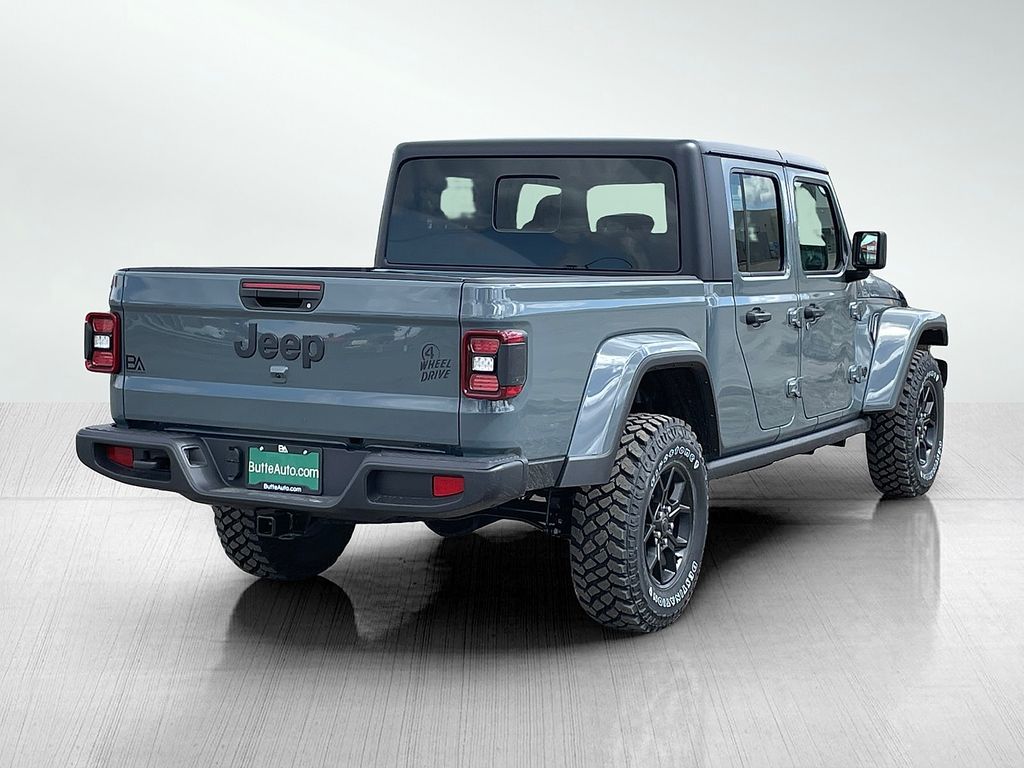 2025 Jeep Gladiator Willys photo 3